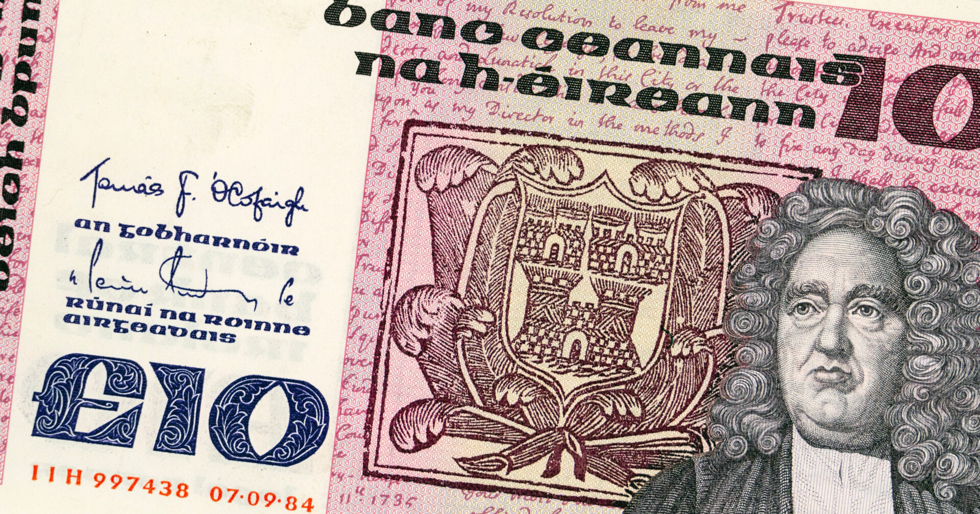 People are continuing to exchange their Punt for Euro more than 23 years after the currency swap.