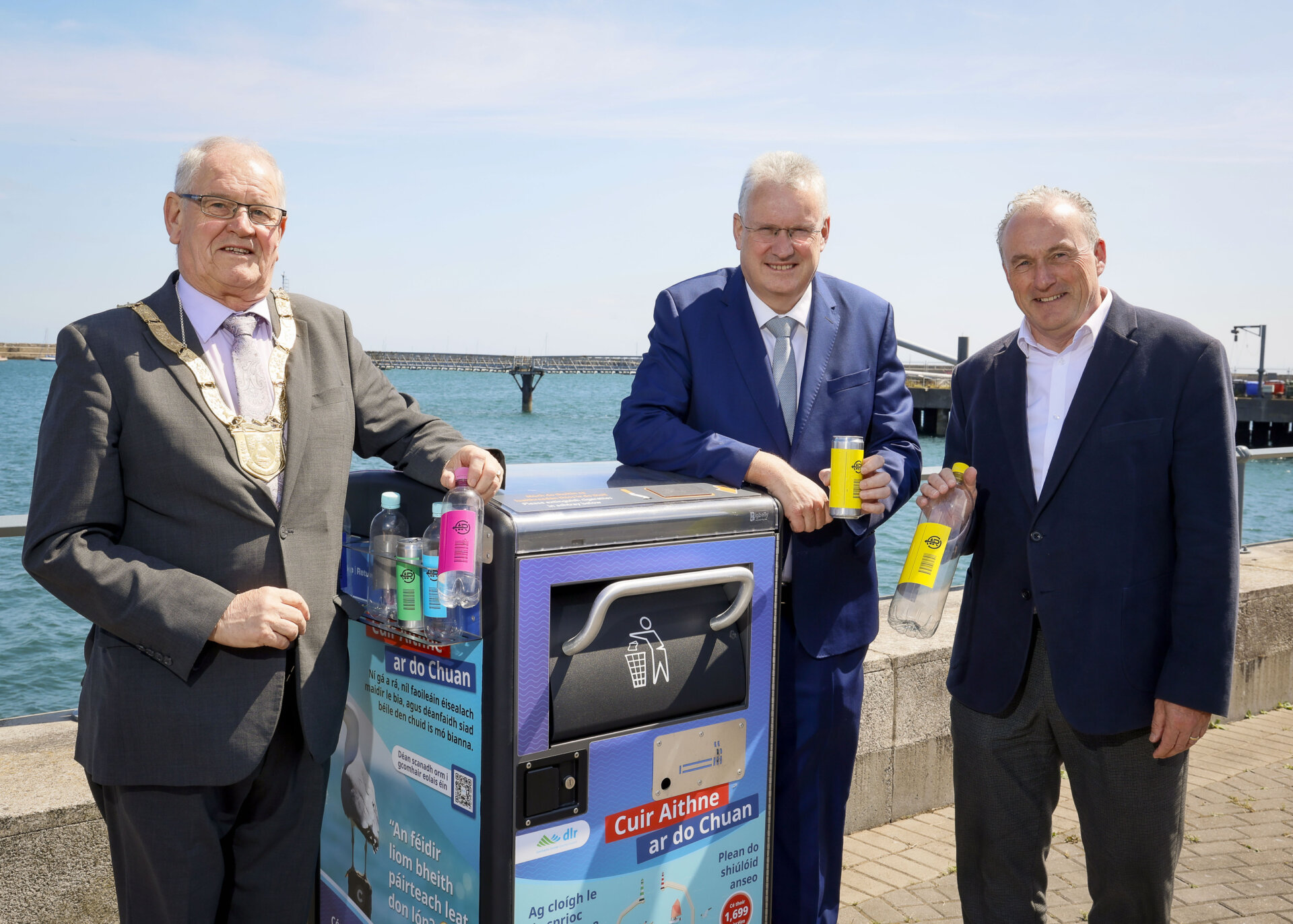 Cllr Jim Gildea, Cathaoirleach, D&uacute;n Laoghaire-Rathdown County Council, Frank Curran, Chief Executive of D&uacute;n Laoghaire-Rathdown County Council, and Ciaran Foley, CEO of Re-turn, at the launch of Re-turn&rsquo;s 24 new bin surrounds in D&uacute;n Laoghaire Harbour. Image Credit: Peter Houlihan / Fennells Photography.