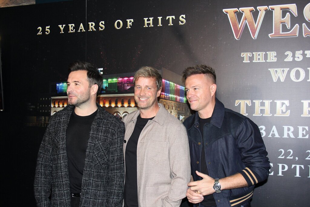 Westlife, 3 Arena