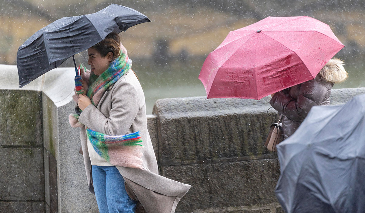 Heavy rain in Dublin city centre this week. Pic: Tom Honan