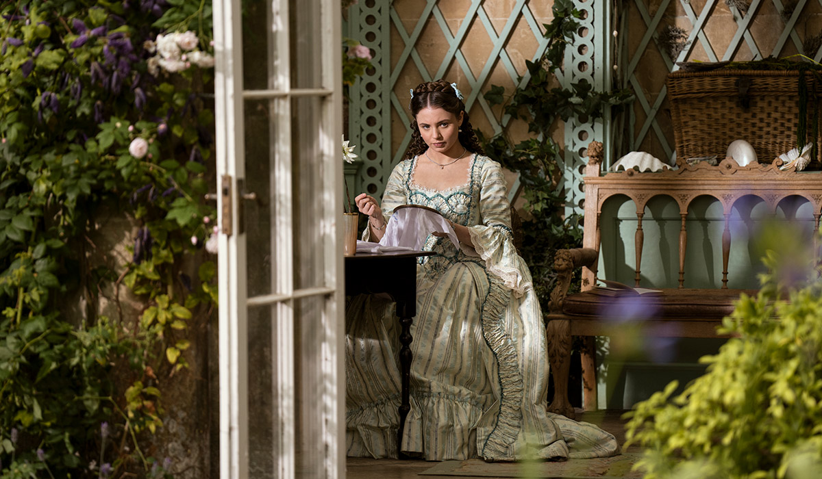 Queen Charlotte: A Bridgerton Story. Connie Jenkins-Greig as Young Violet Ledger in episode 105 of Queen Charlotte: A Bridgerton Story. Cr. Nick Wall/Netflix © 2023