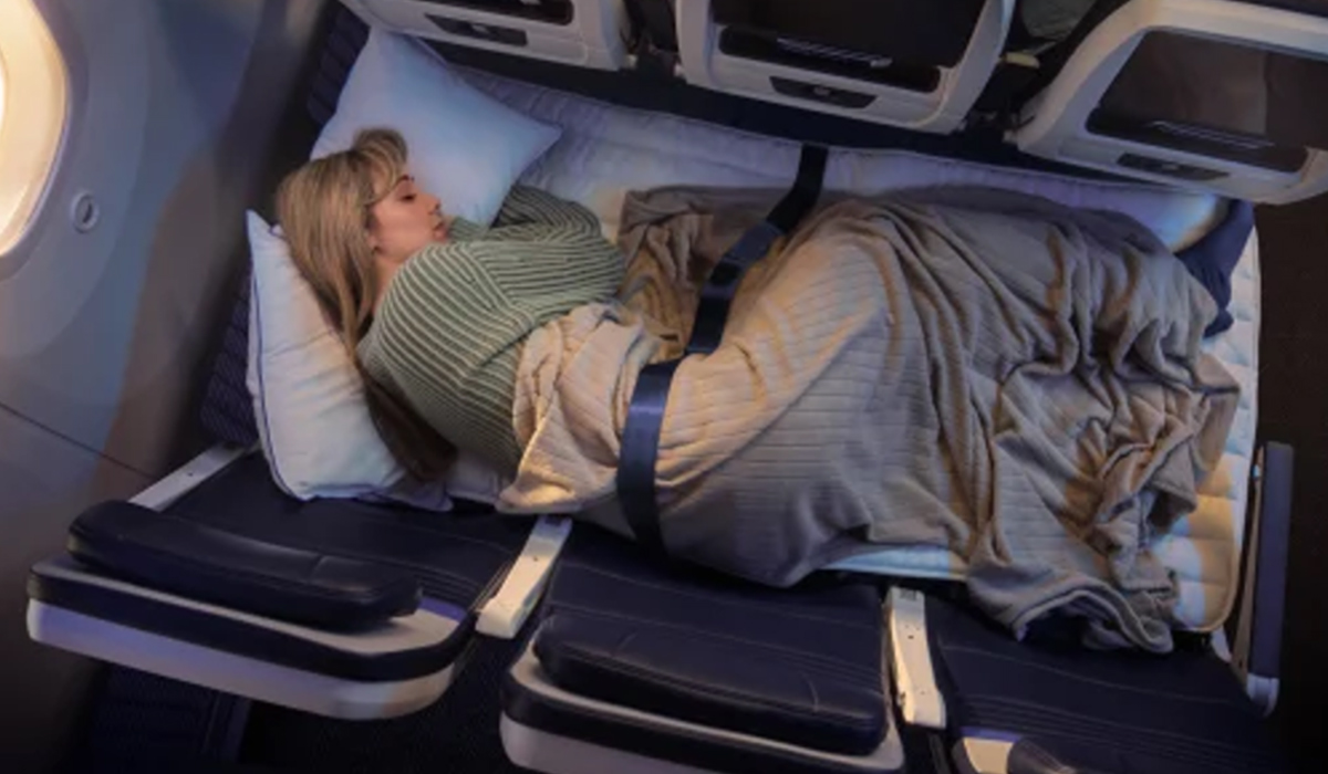 United Airlines Relax Row 4