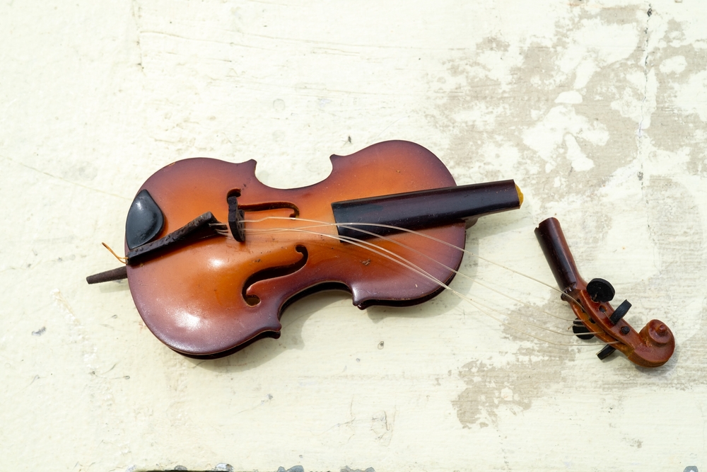 Broken Violin