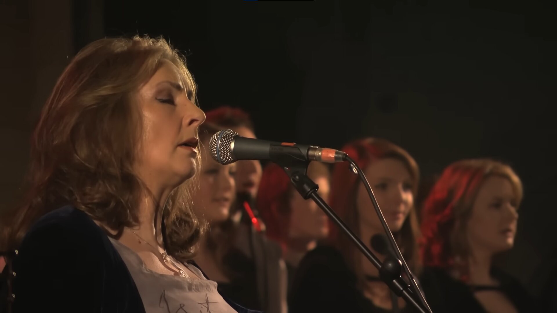 Moya Brennan Performing I WIll Find You (Theme from The Last Of The Mohicans) With Clannad, Christ Church Cathedral, Dublin, January 2014