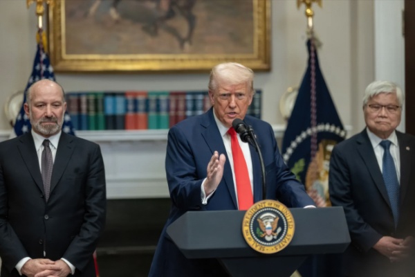Pope Leo Says Has No Fear Of Trump Despite Criticism