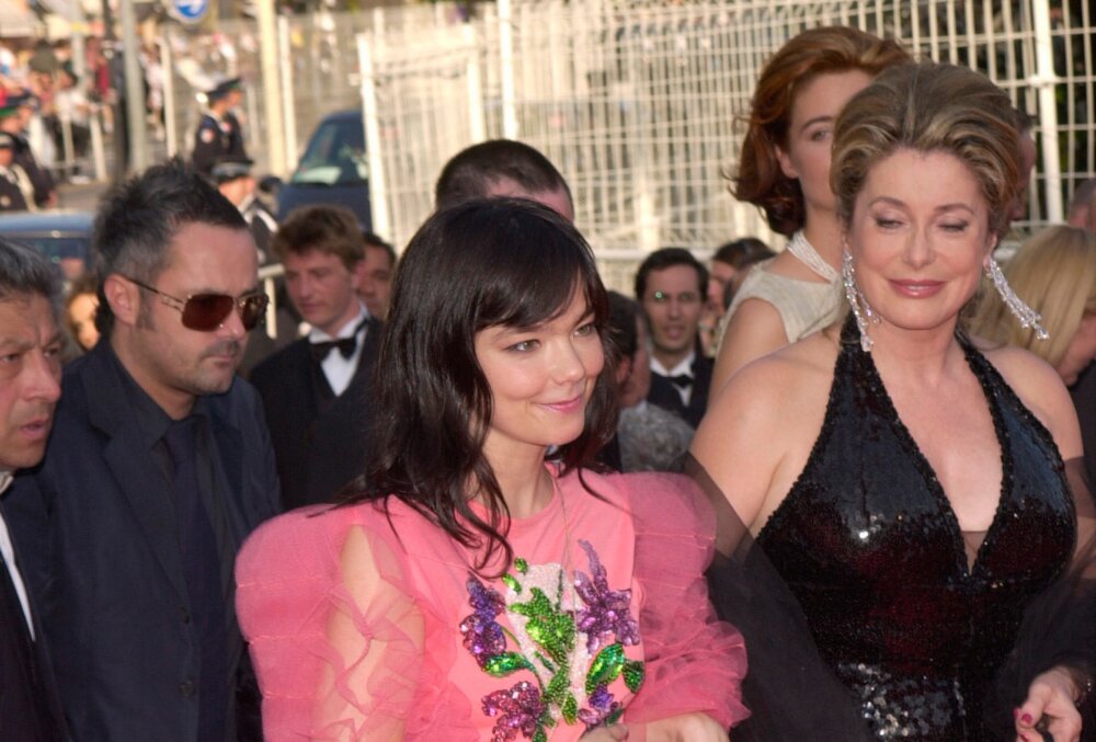 Singer BJORK (left) and French actress CATHERINE DENEUVE at the premiere of their movie Dancer In The Dark at the Cannes Film Festival 2000