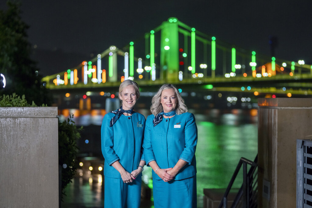 Aer Lingus Launches Route To Pittsburgh 3 Aer Lingus cabin crew members and sisters, Petrina Kennedy Edwards and Alma Kennedy pictured with Three Sister bridges in Pittsburgh. Photo credit- Dave DiCello