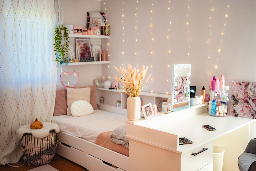 Man Caves Are Out, ‘Girl Lairs’ Are In! 6 shutterstock 2687504855