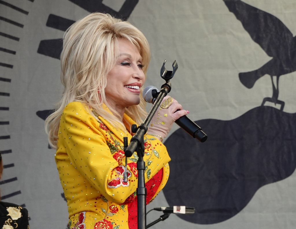 Elton John, Taylor Swift, Julia Roberts And More Pay Tribute To 'Irreplaceable' Dolly Parton 8 Dolly Parton. Photo credit: Adam Shanker, Shutterstock