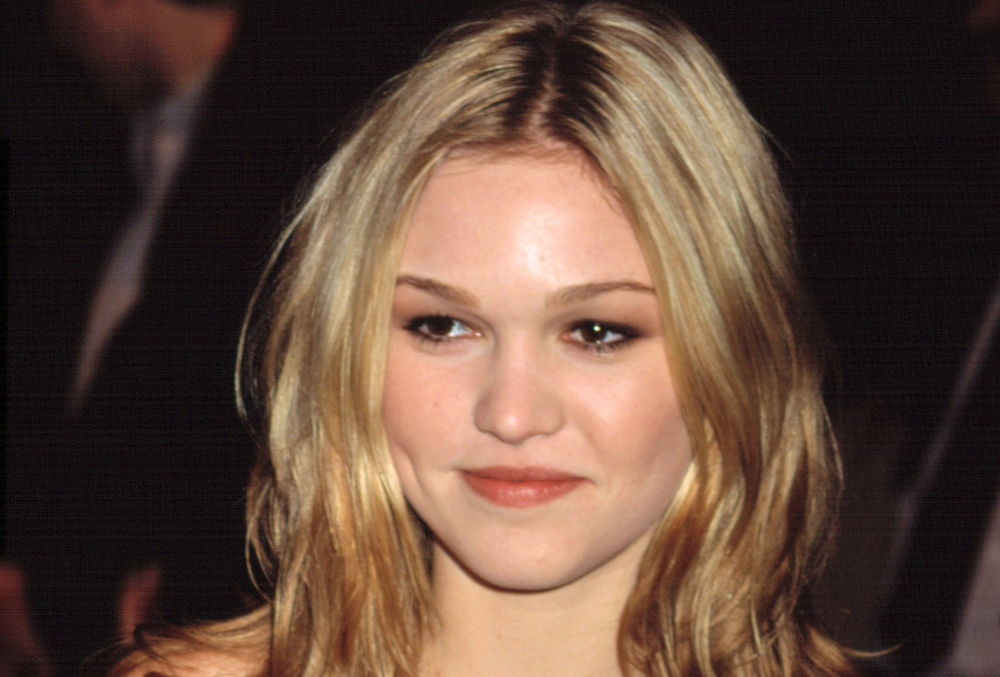 '10 Things I Hate About You' Cast Reunites In Deeply Emotional Tribute To Heath Ledger 3 Julia Stiles. Photo credit.. Everett Collection, Shutterstock
