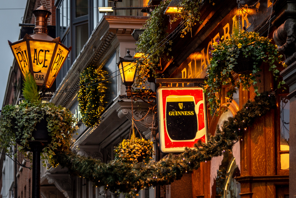 Tesco Launches €100,000 Fund To Help Communities Bring The Magic Of Christmas To Life 4 shutterstock 1546055741