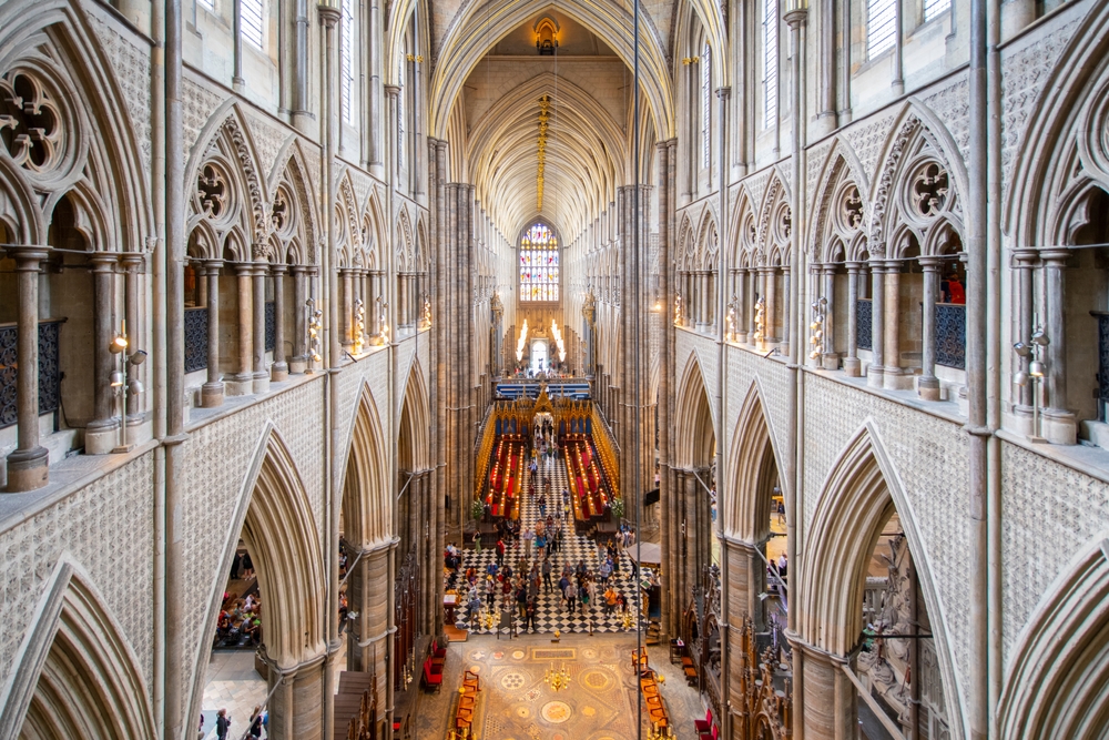 Famed Irish Footballer Given Special Permission To Marry At Westminster Abbey 3 shutterstock 2284713453